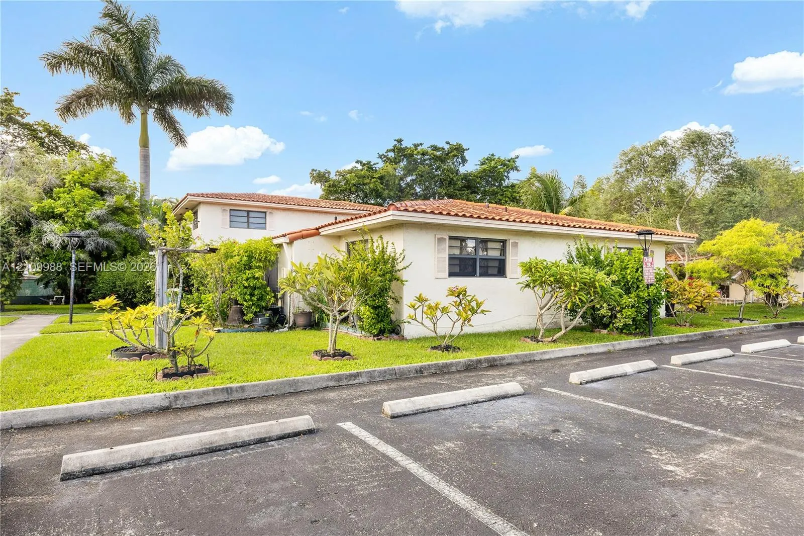 13946 NE 4th Avenue #13946