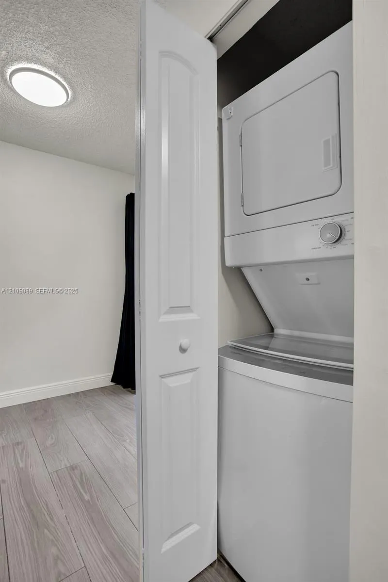 6625 Winfield Boulevard #4-D