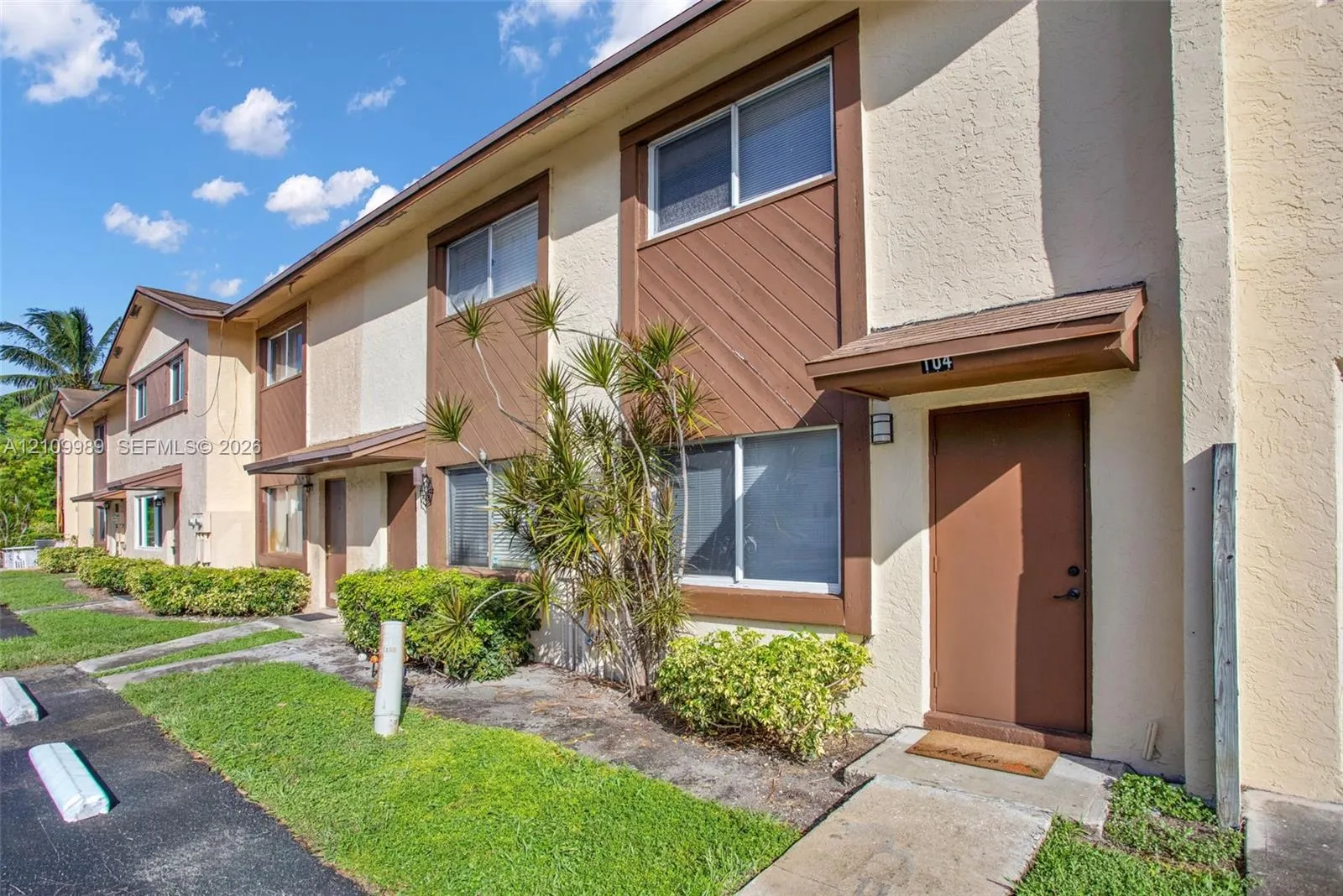 6625 Winfield Boulevard #4-D