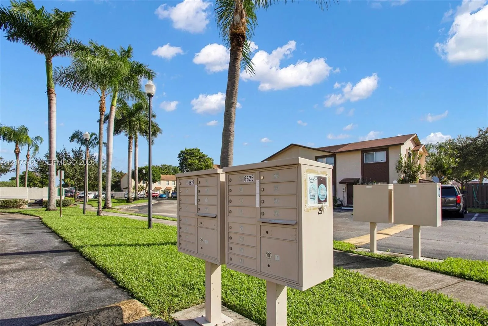 6625 Winfield Boulevard #4-D