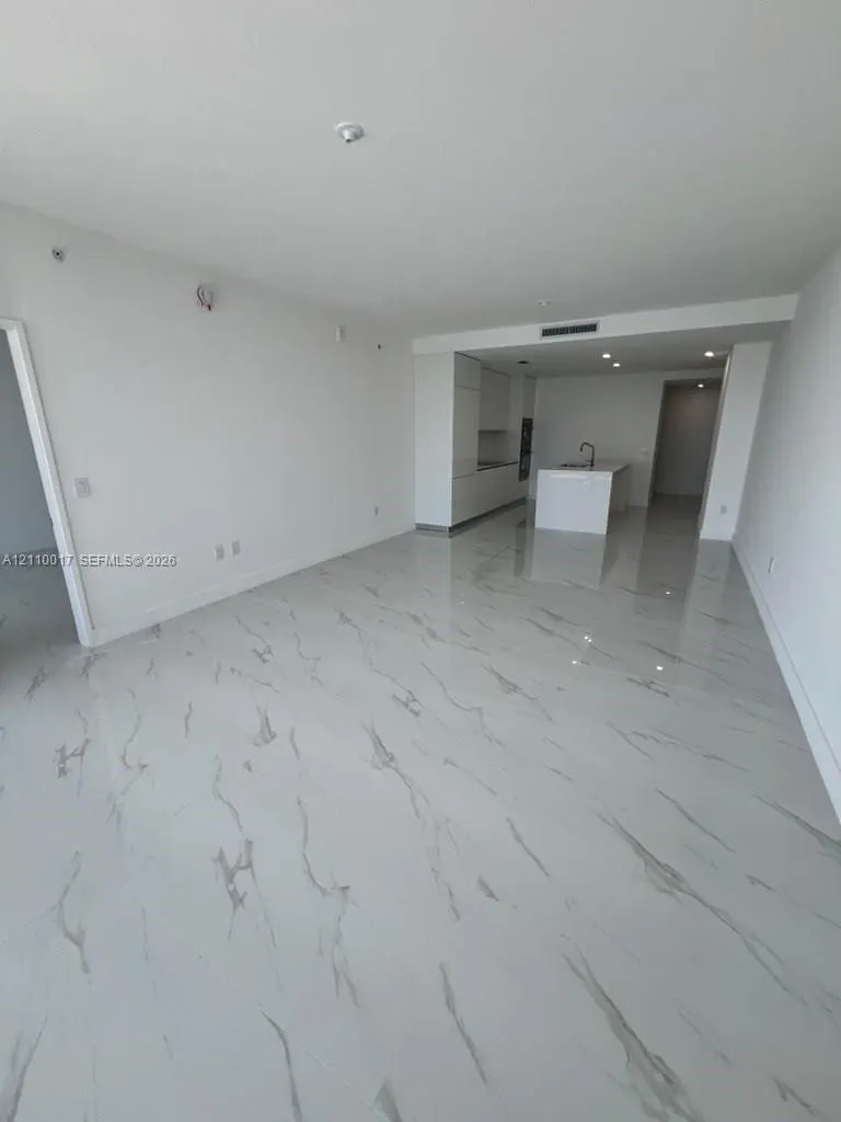 725 NE 24th Street #4405