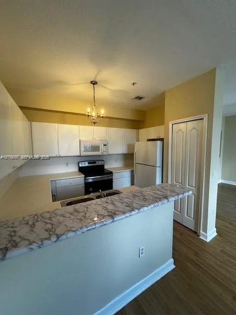 1017 Shoma Drive #462