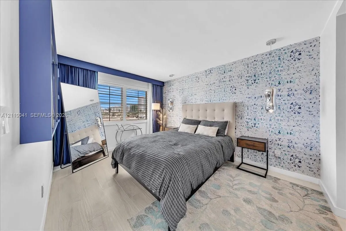 1610 Lenox Avenue #516