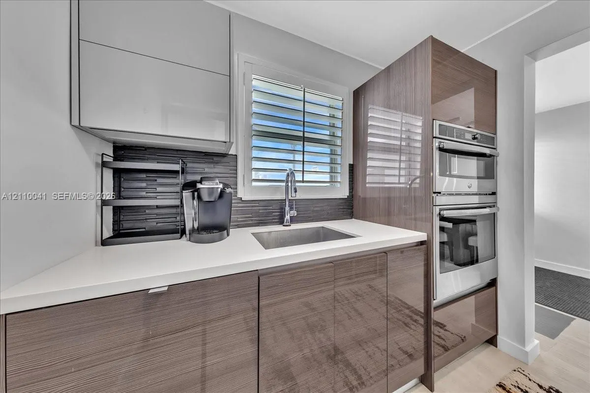 1610 Lenox Avenue #516