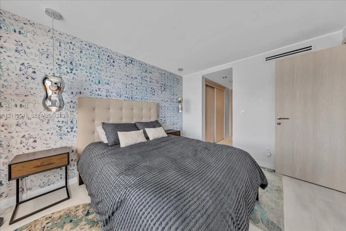 1610 Lenox Avenue #516