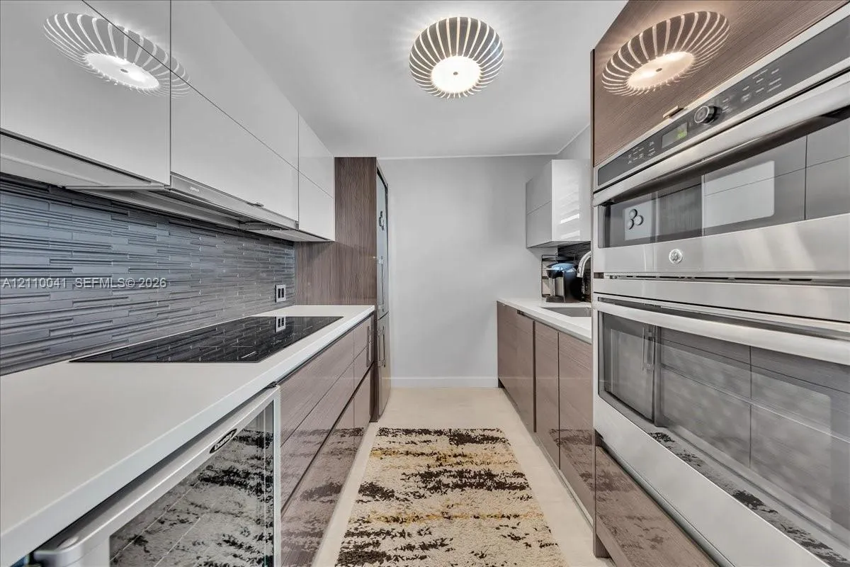 1610 Lenox Avenue #516