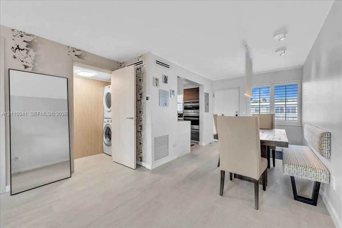 1610 Lenox Avenue #516