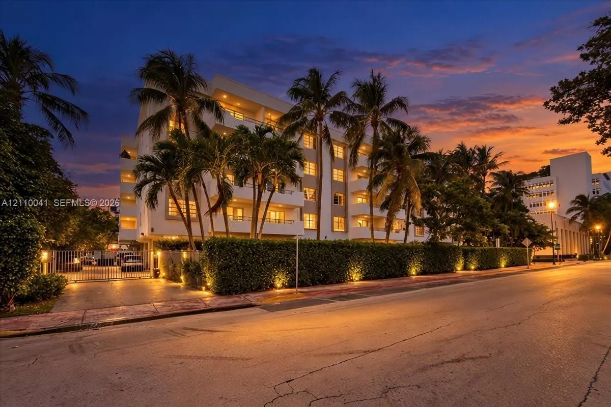 1610 Lenox Avenue #516
