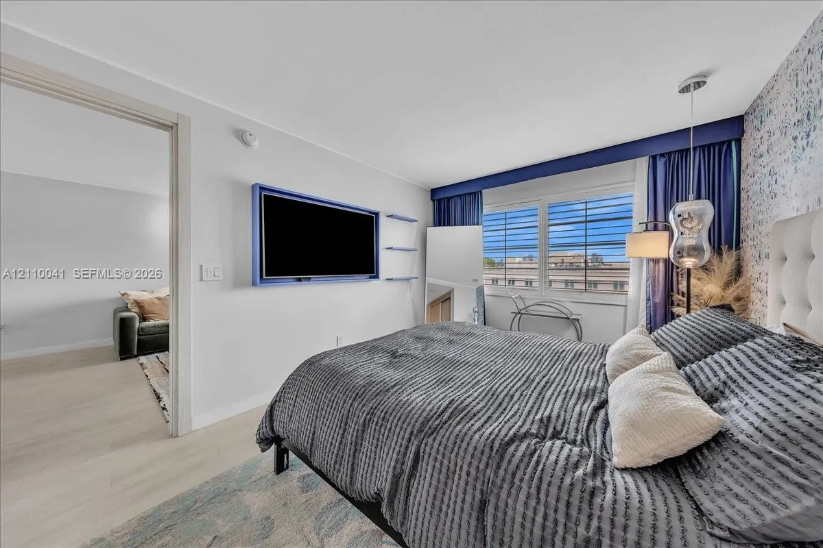1610 Lenox Avenue #516