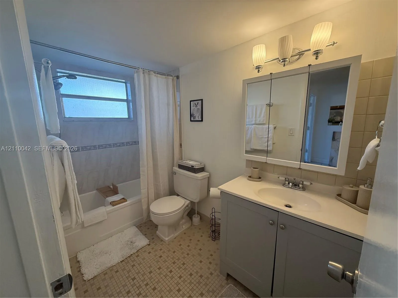 1400 Tallwood Avenue #103