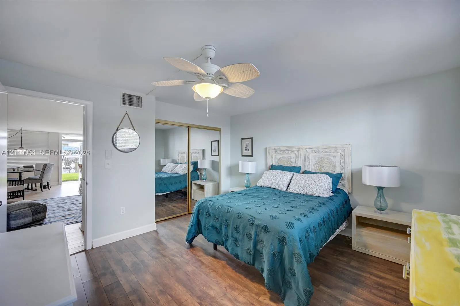 108 Paradise Harbour Boulevard #111