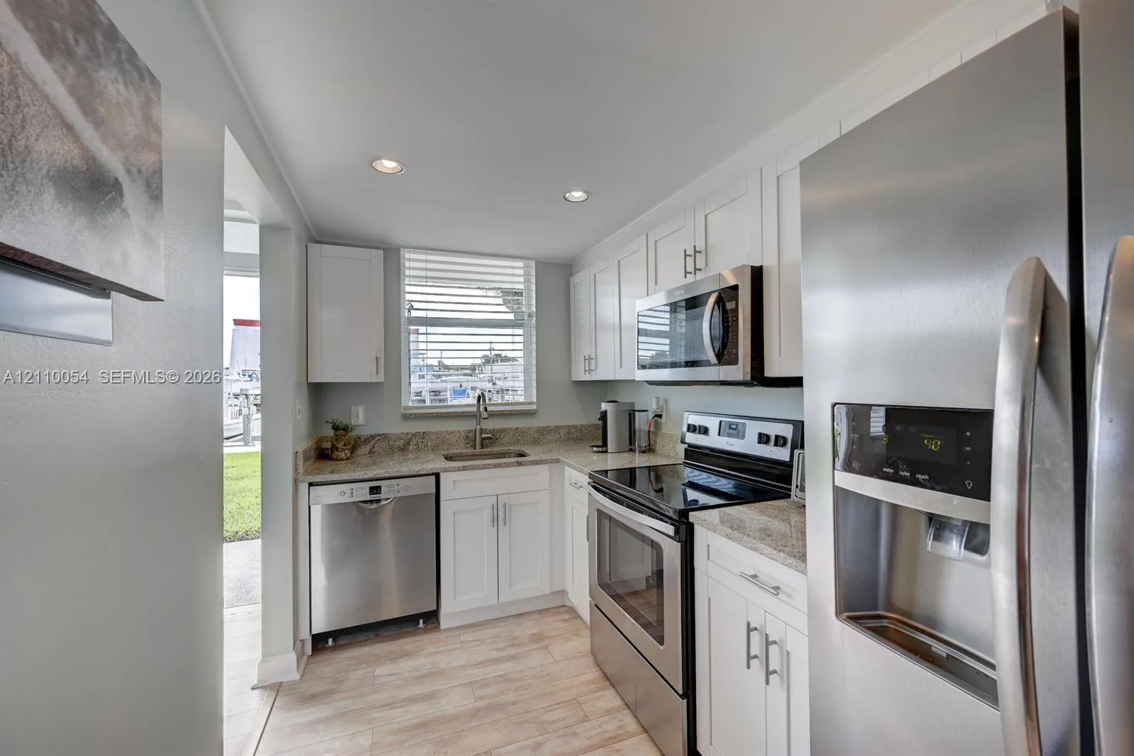 108 Paradise Harbour Boulevard #111
