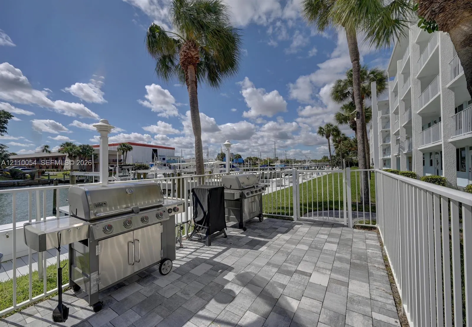 108 Paradise Harbour Boulevard #111