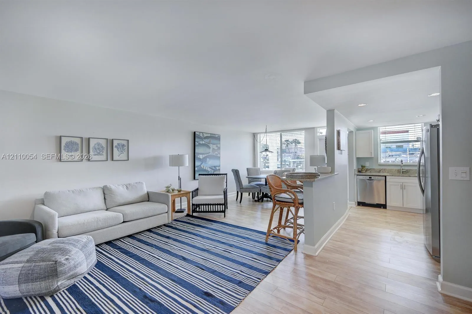 108 Paradise Harbour Boulevard #111