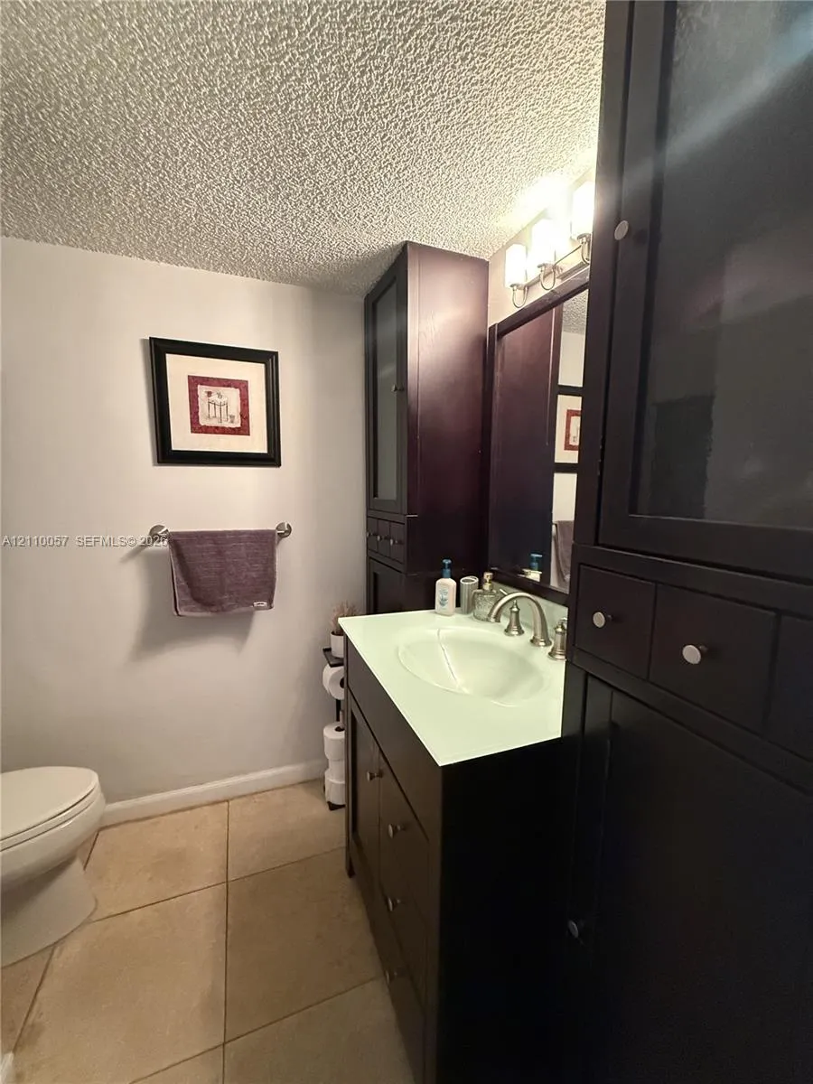 6545 Indian Creek Drive #308