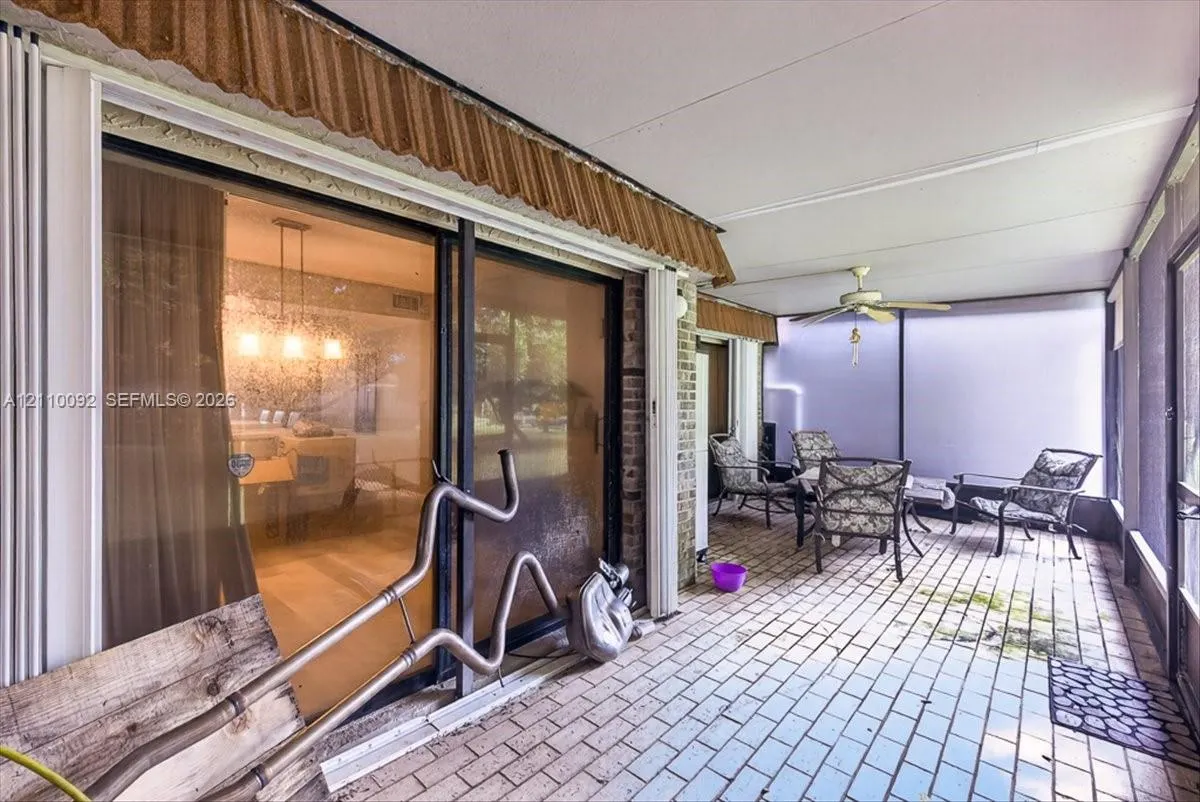 1403 SW 110th Way