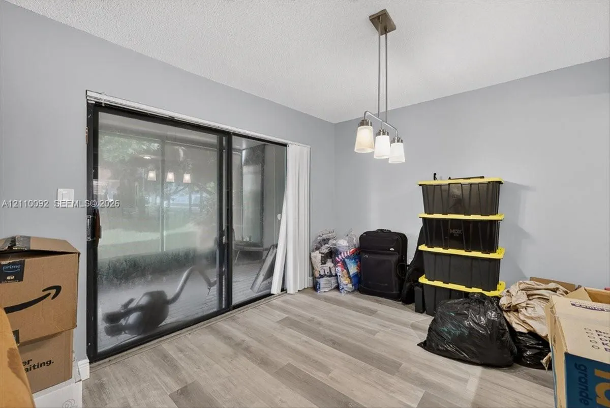 1403 SW 110th Way