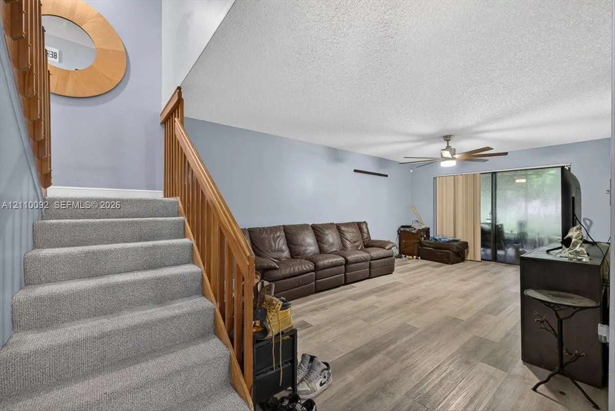 1403 SW 110th Way