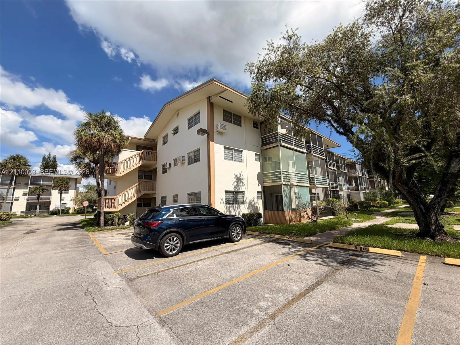 1395 NE 167th Street #205