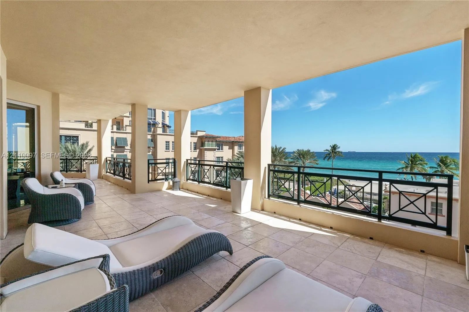 3415 N Ocean Drive #401