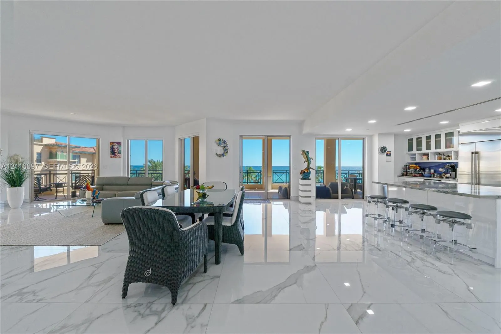 3415 N Ocean Drive #401