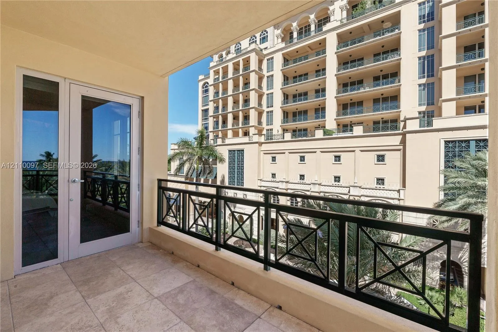 3415 N Ocean Drive #401