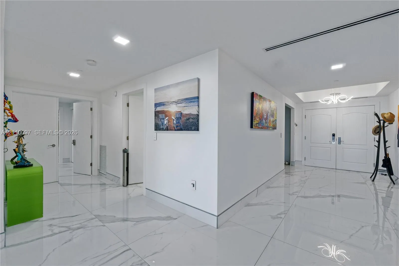 3415 N Ocean Drive #401