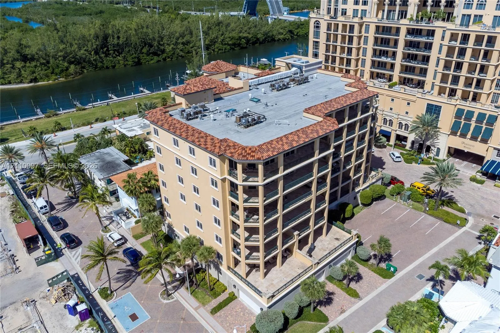 3415 N Ocean Drive #401