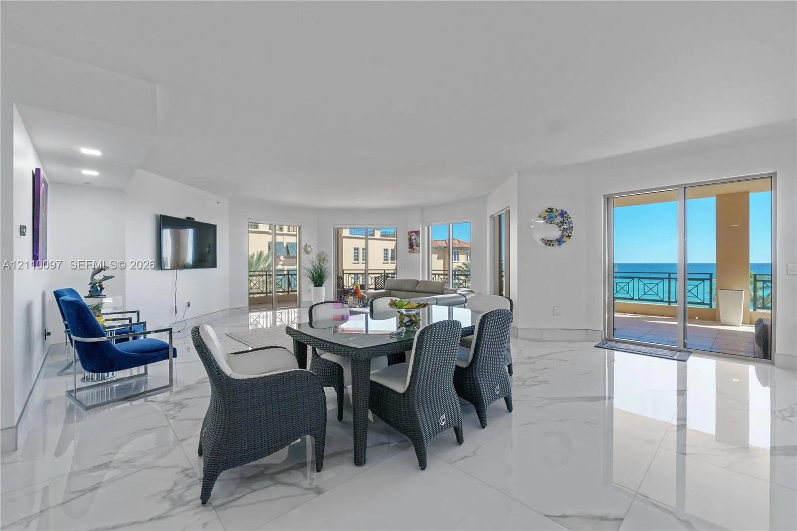 3415 N Ocean Drive #401