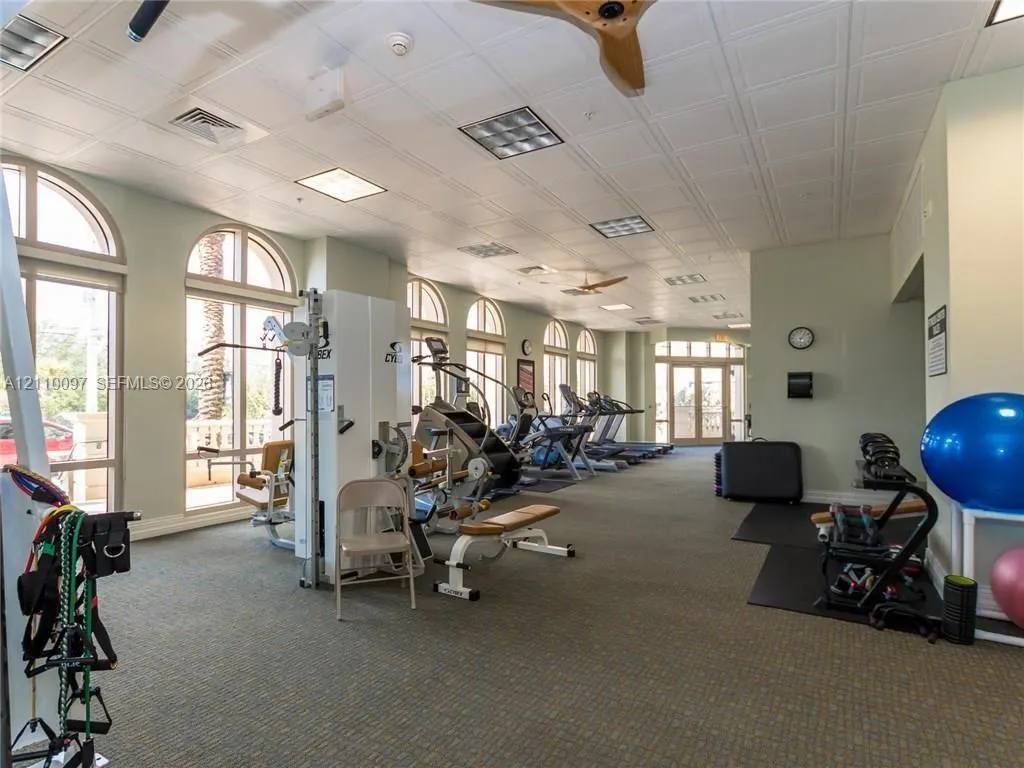 3415 N Ocean Drive #401