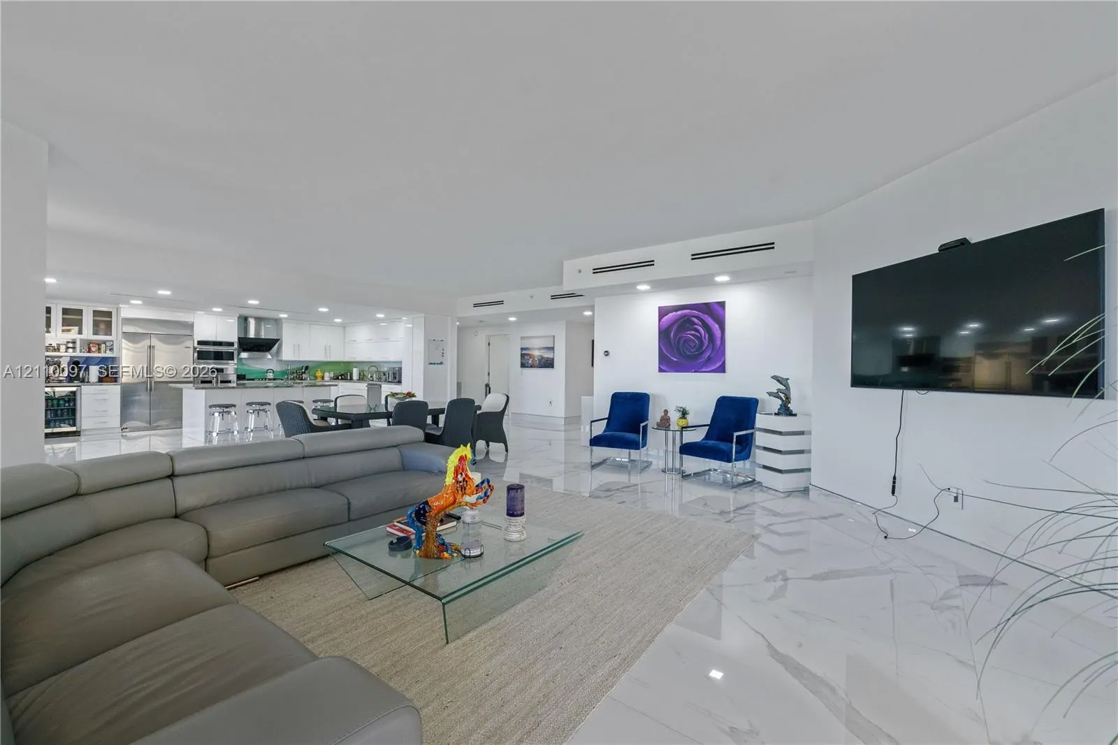 3415 N Ocean Drive #401