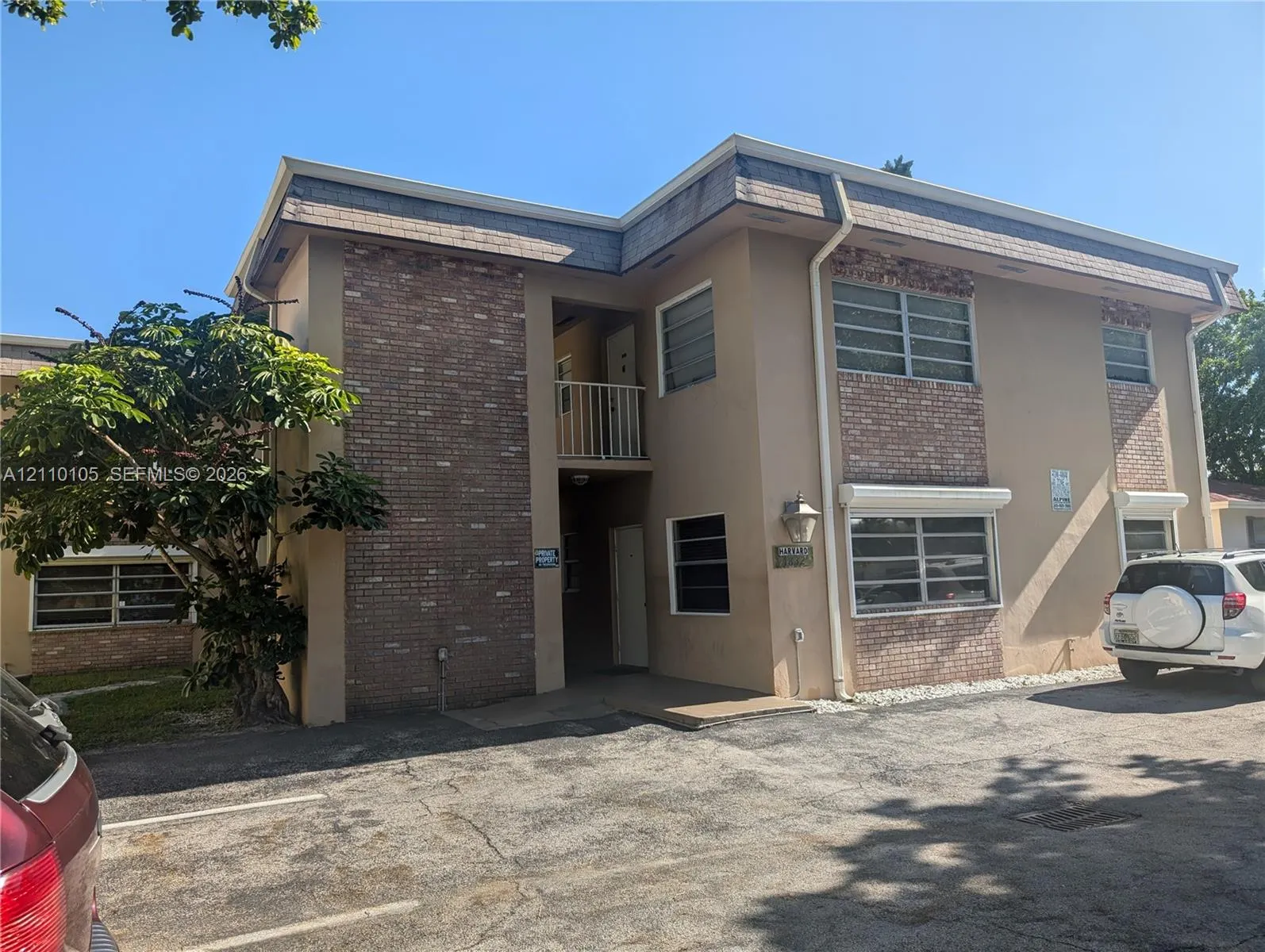 1832 Madison Street #203