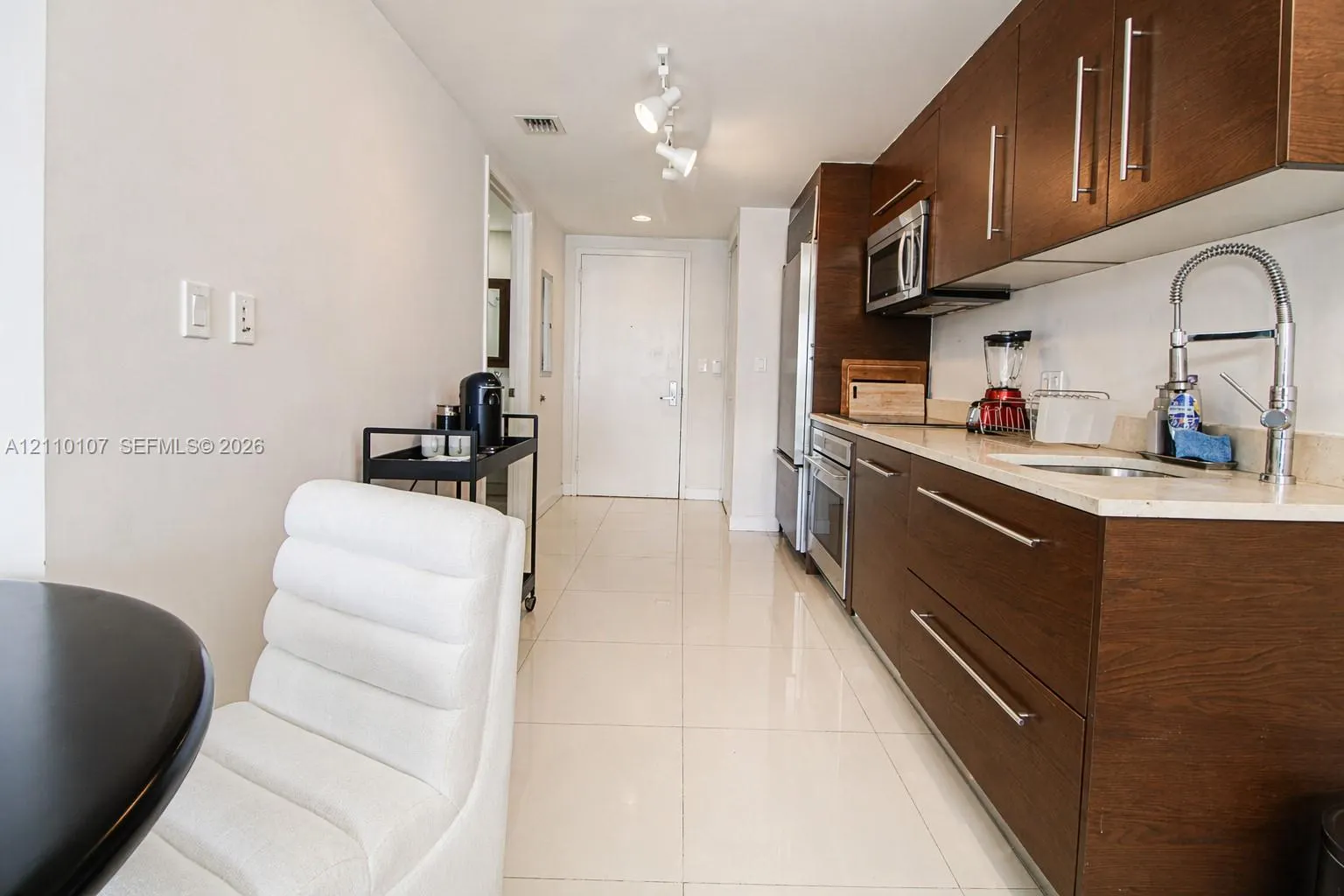 465 Brickell Avenue #4604