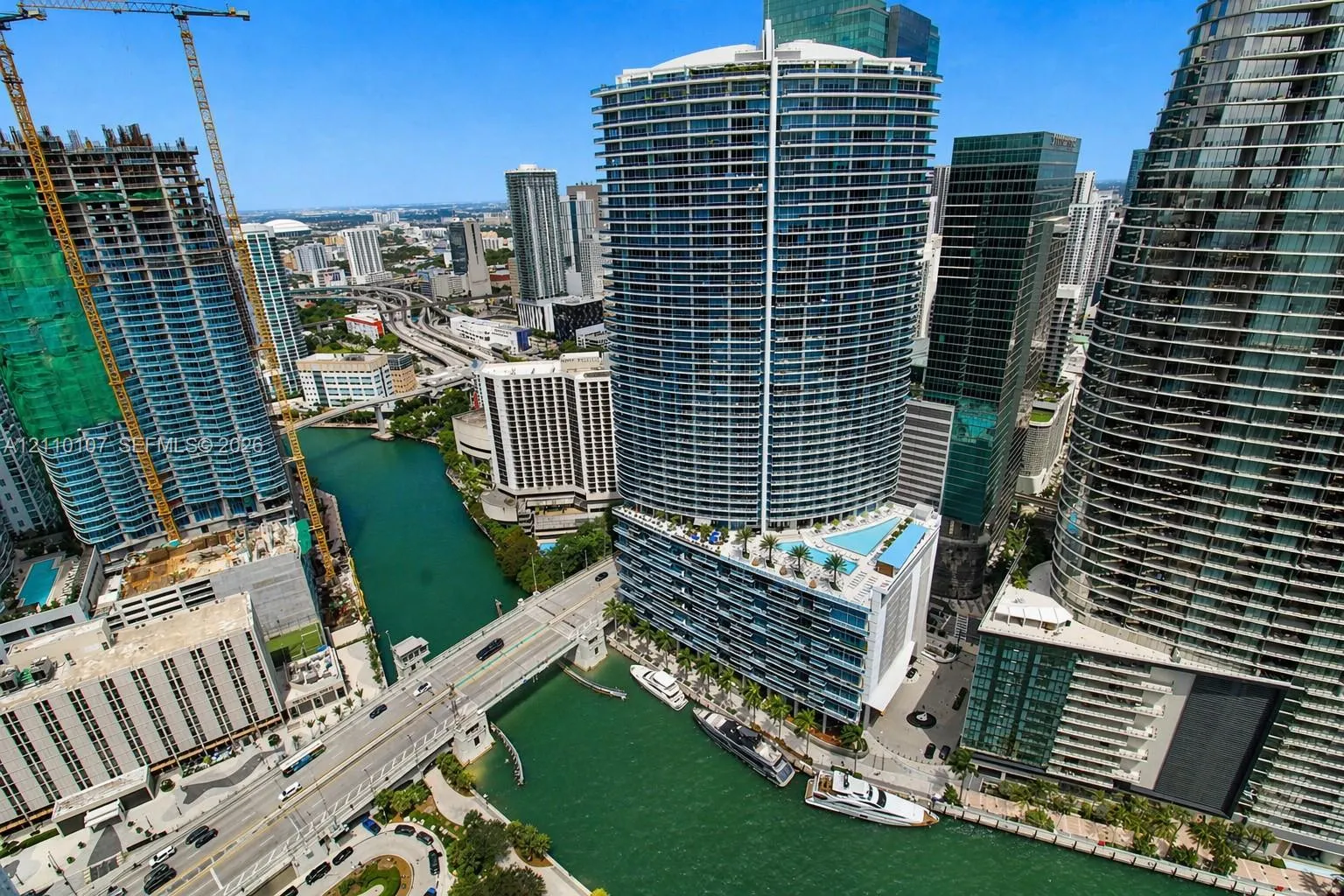 465 Brickell Avenue #4604