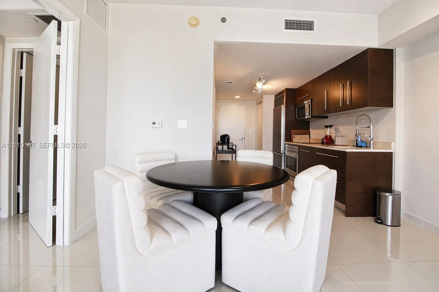 465 Brickell Avenue #4604