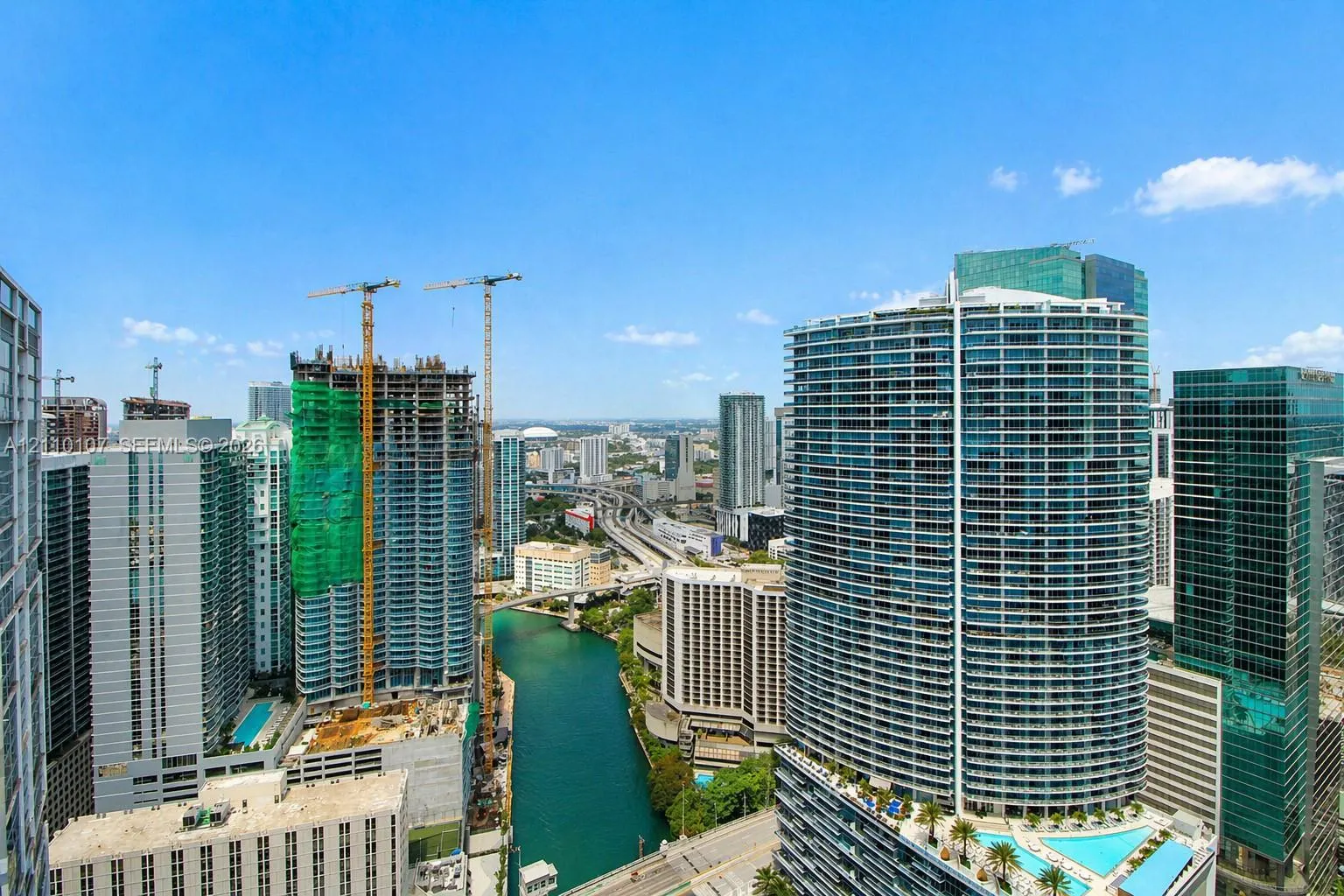 465 Brickell Avenue #4604