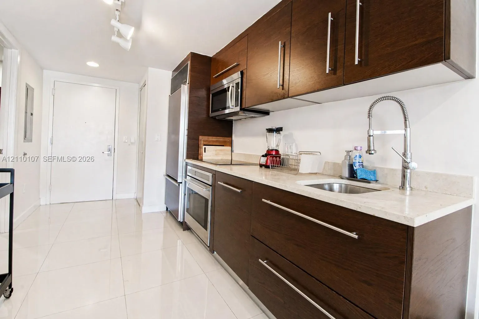 465 Brickell Avenue #4604