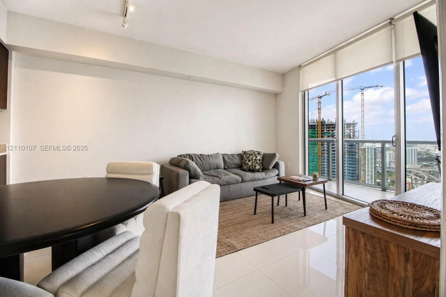 465 Brickell Avenue #4604