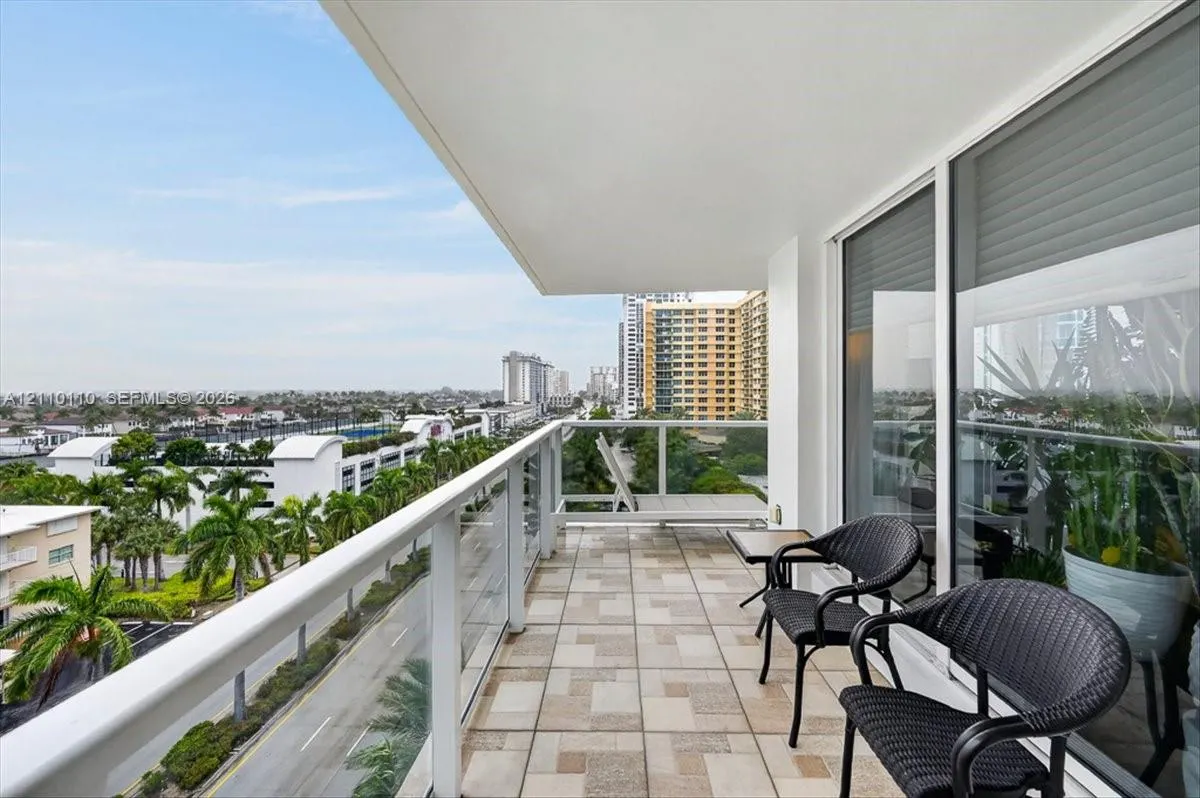 2751 S Ocean Drive #801N