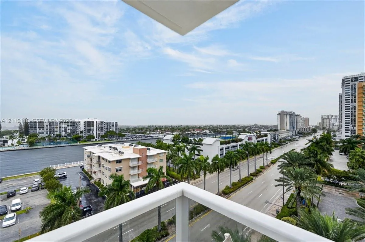 2751 S Ocean Drive #801N