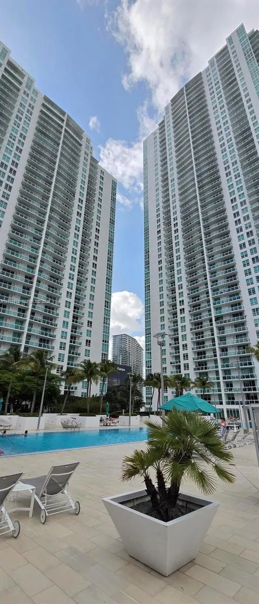 950 Brickell Bay Drive #5108