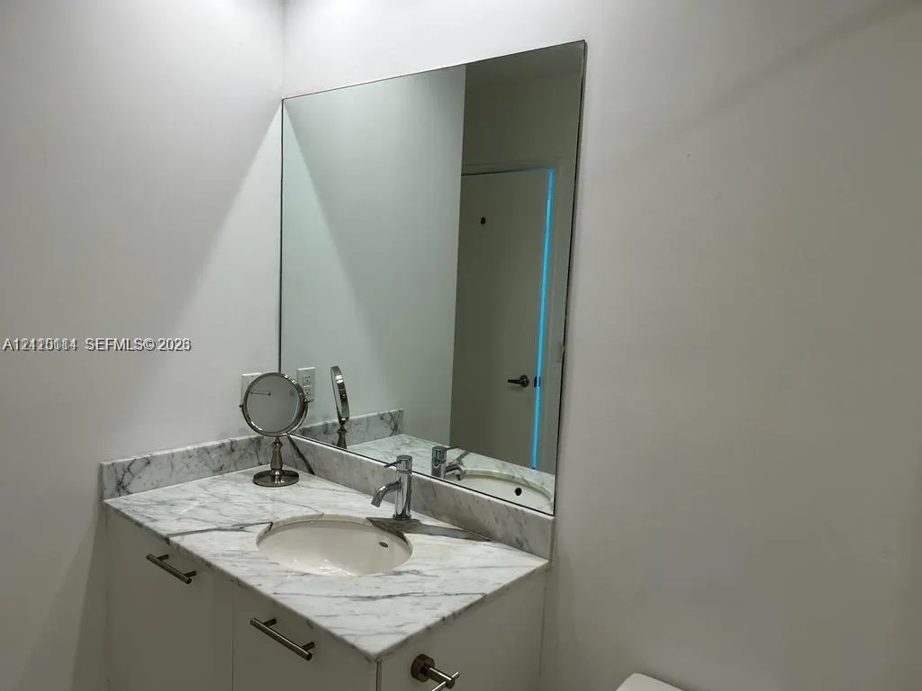 950 Brickell Bay Drive #5108