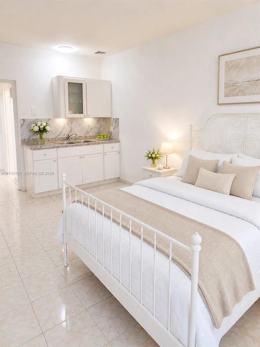 26 Diplomat Parkway #2206