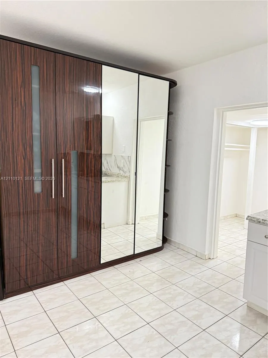 26 Diplomat Parkway #2206