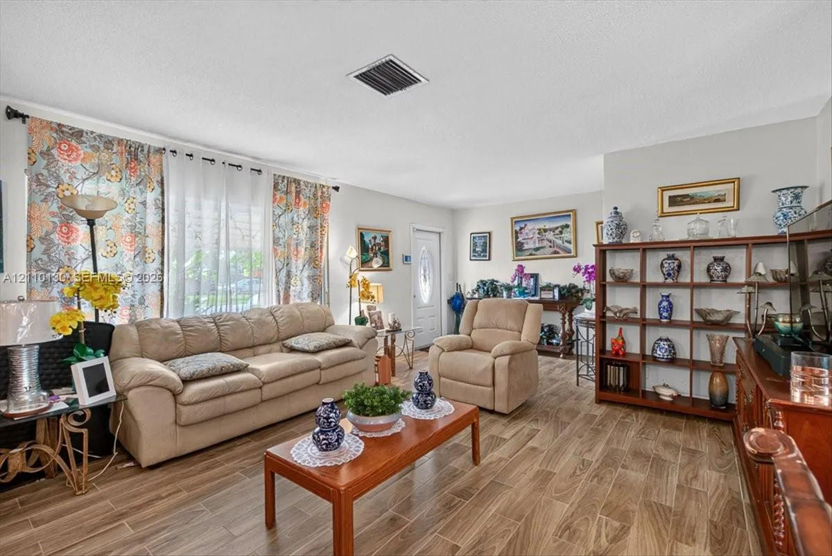 9417 NW 70th Place