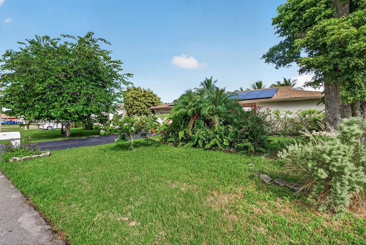 9417 NW 70th Place
