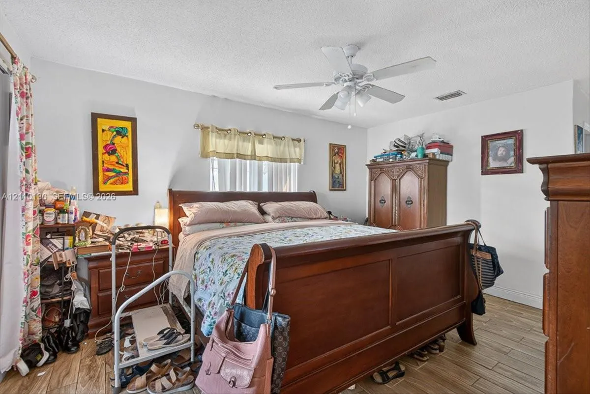 9417 NW 70th Place