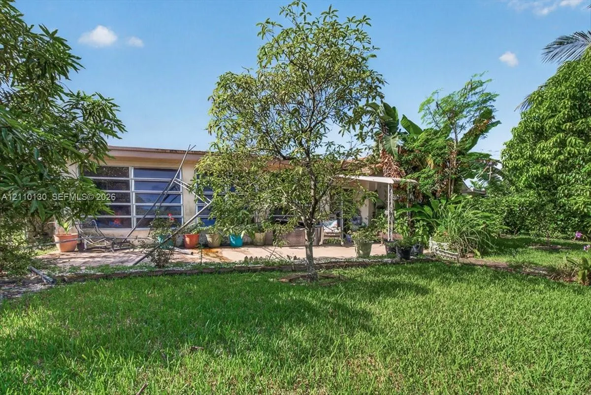 9417 NW 70th Place