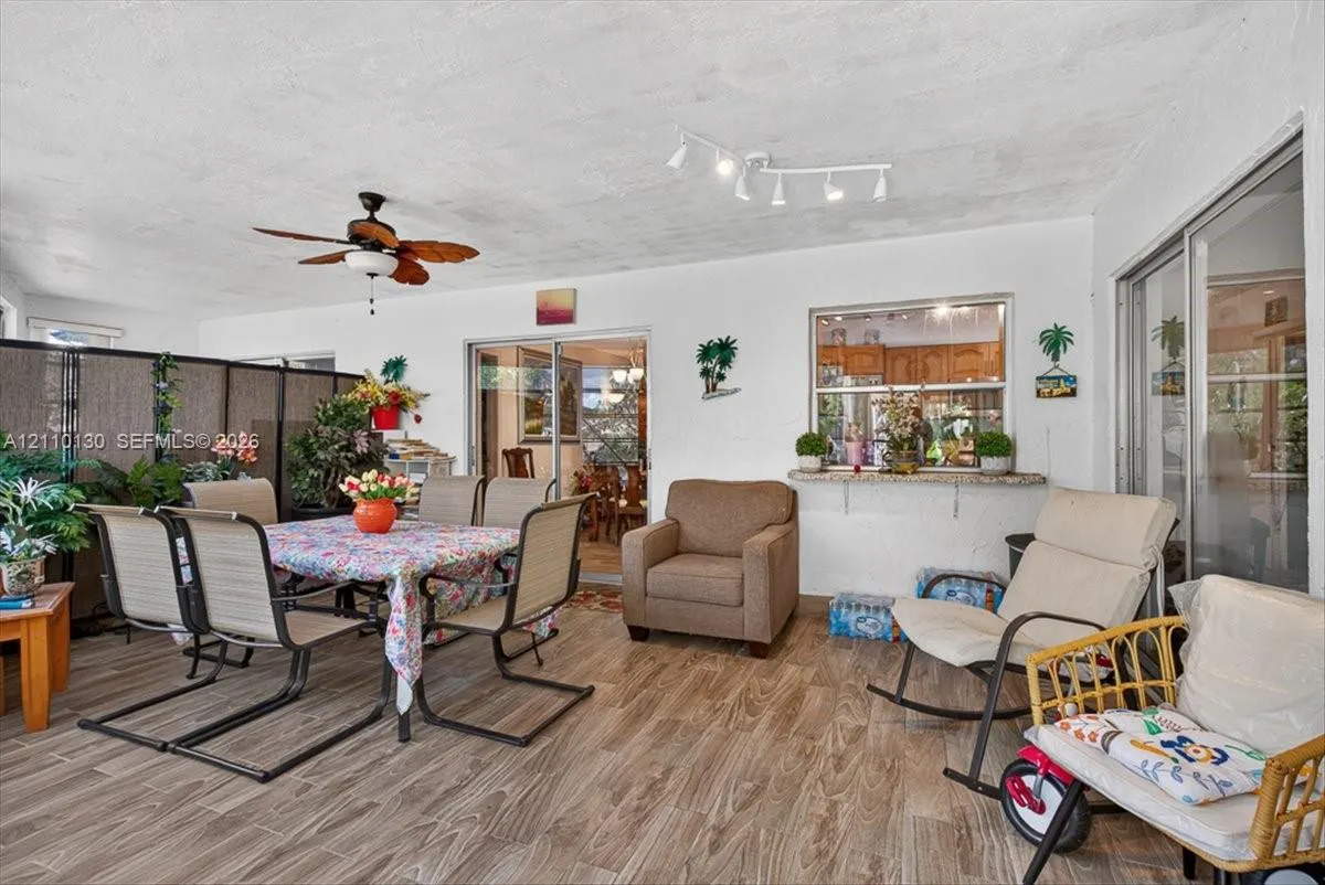 9417 NW 70th Place
