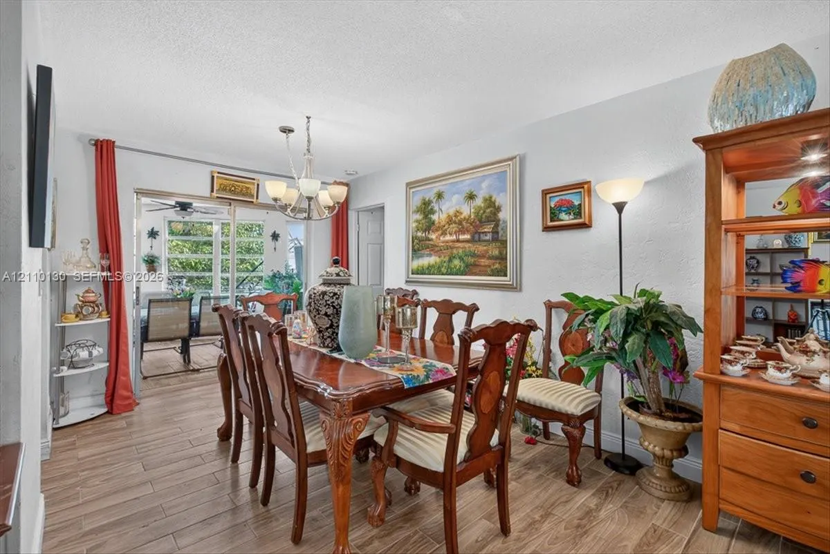 9417 NW 70th Place